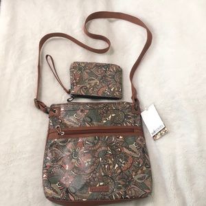 NWT SAKROOTS ‘Sienna’ -Artist Circle crossbody